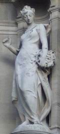 statue4